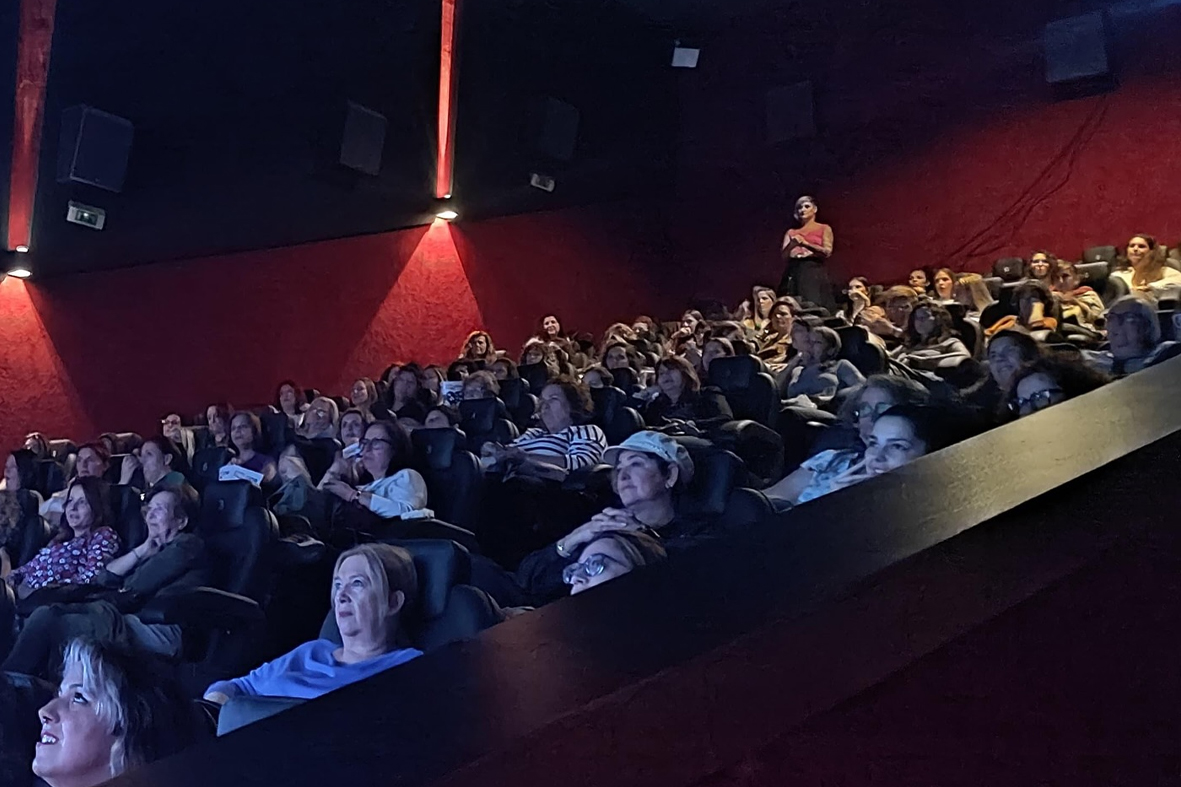 noche de chicas monologos en el cine unarisamas 33