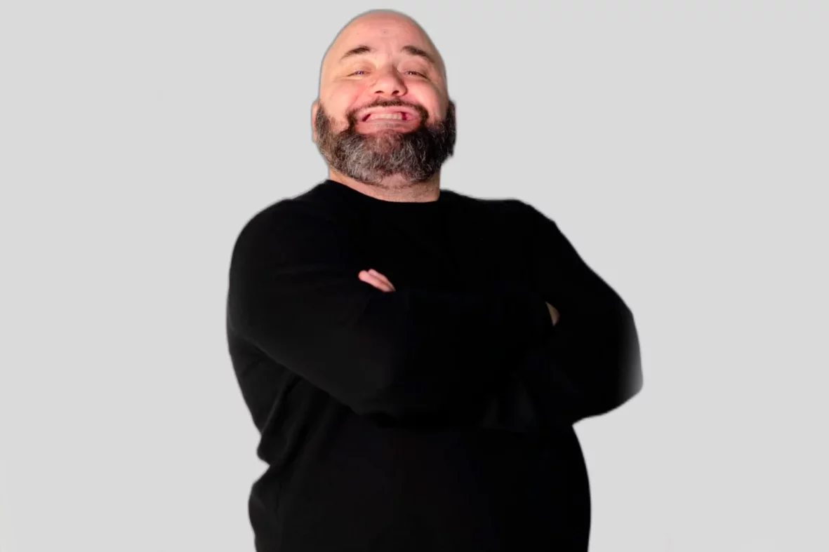 enrique-el-grande-agenda-de-comedia-unarisamas-2