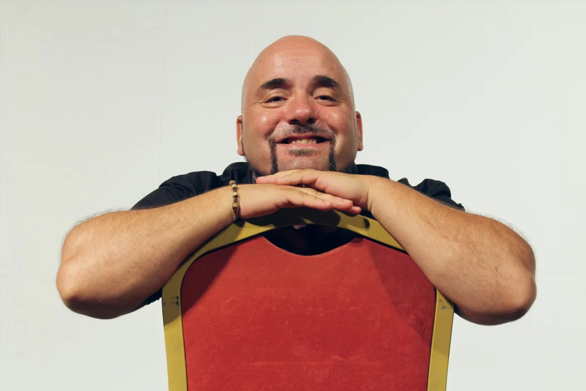 enrique-el-grande-agenda-de-comedia-unarisamas-23jpg